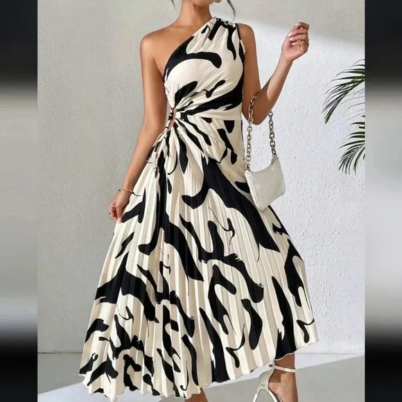 Summer Off-Shoulder Hollow-Out Printed Dress - Picture 3 of 6